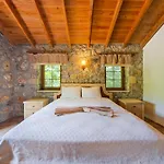Albavis-10-person Conservative In Kayakoy,
