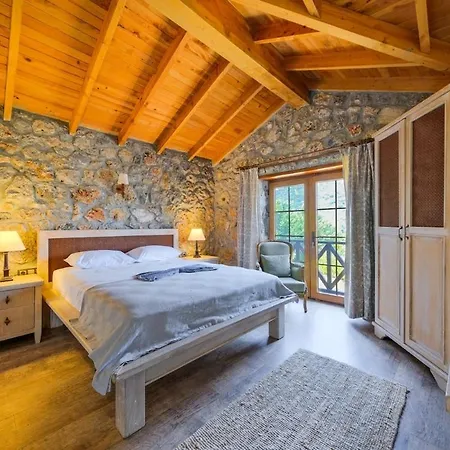 Albavis-10-person Conservative In Kayakoy, Ferienhaus