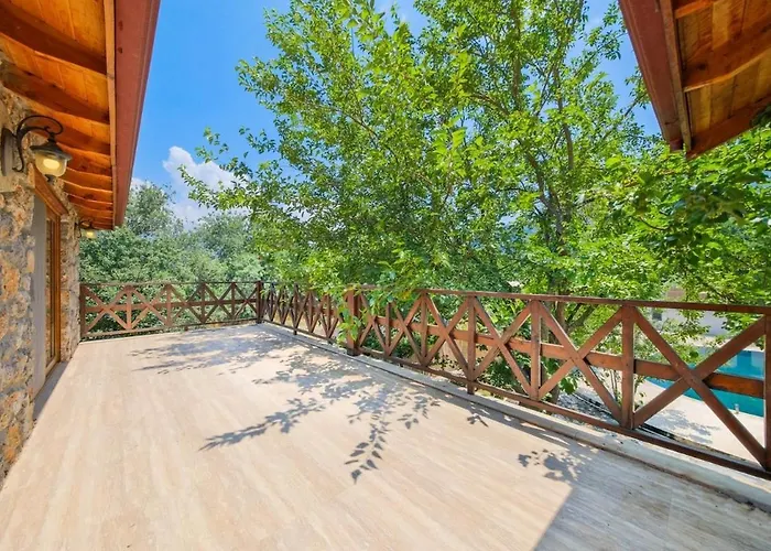 Albavis-10-person Conservative In Kayakoy, Hébergement de vacances